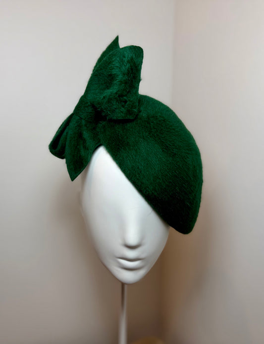 Emerald Luxe Felt Beret with sculptured bow