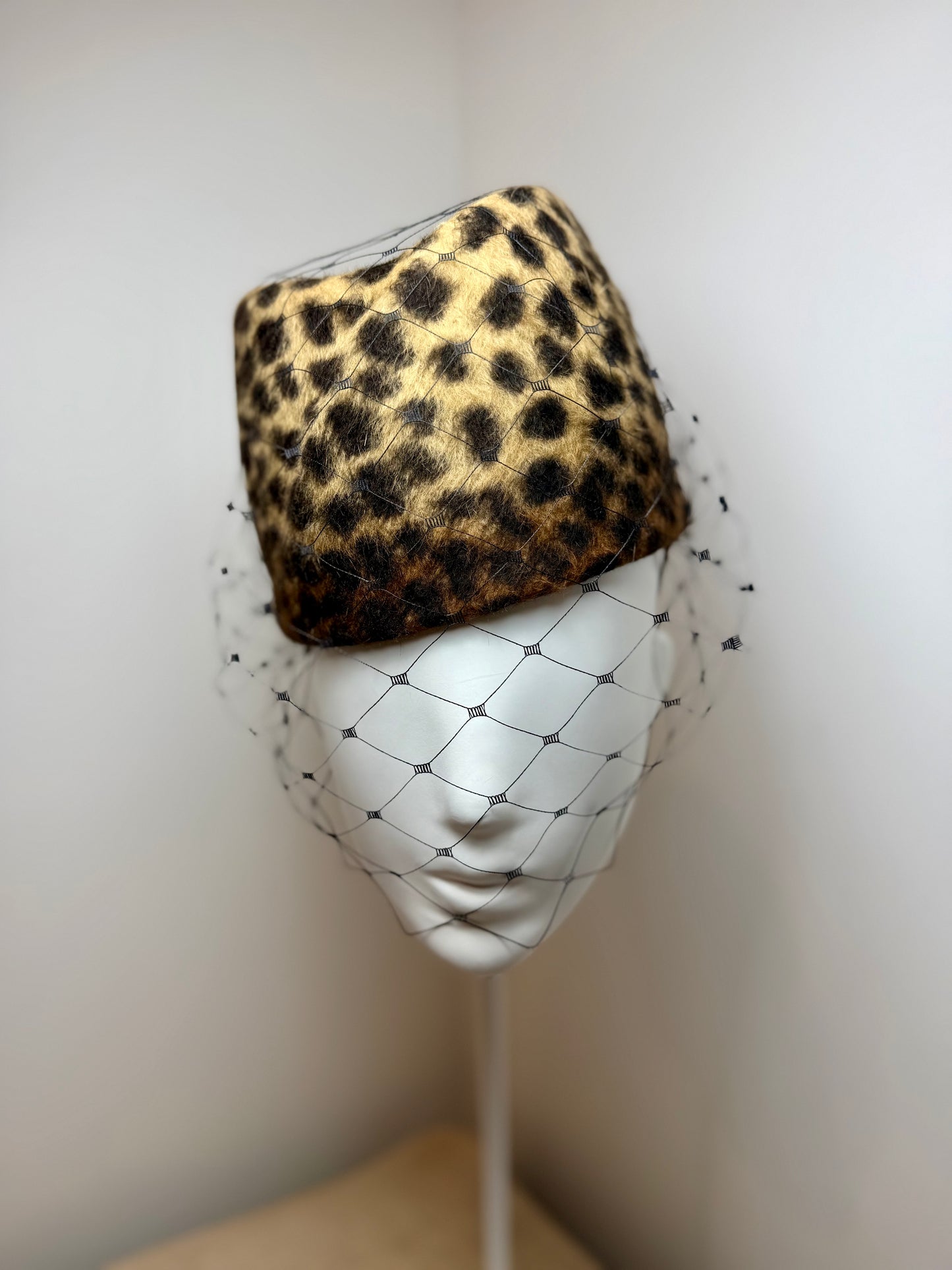 Feline fur Crown